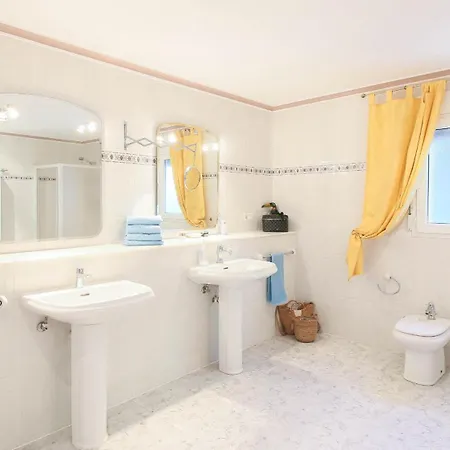 Marquesa Bh By Carlosferien ヴィラ デニア