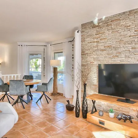 Marquesa Bh By Carlosferien *